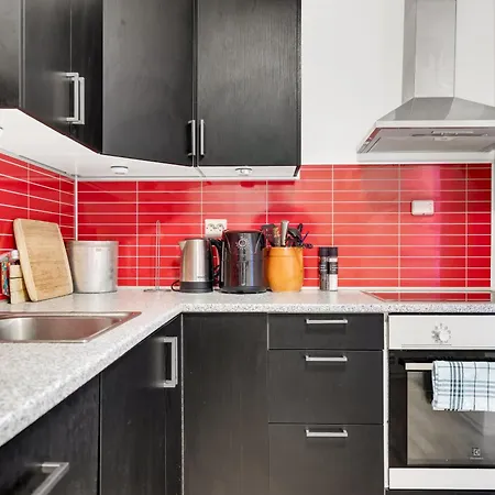 Charming Aurora Hideaway L Uptown Leilighet